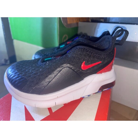 Nike Air Max Motion 2 size 4C - Picture 4 of 4